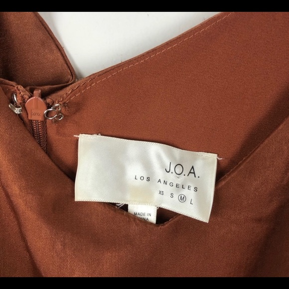 Lulu’s JOA Off Shoulder Leg Slit Midi Dress - Picture 5 of 10